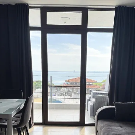 Diamond By The Sea