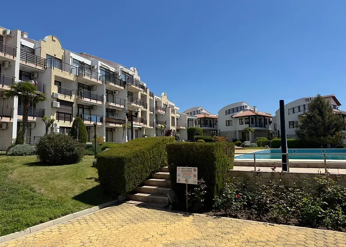 Apartment Diamond By The Sea